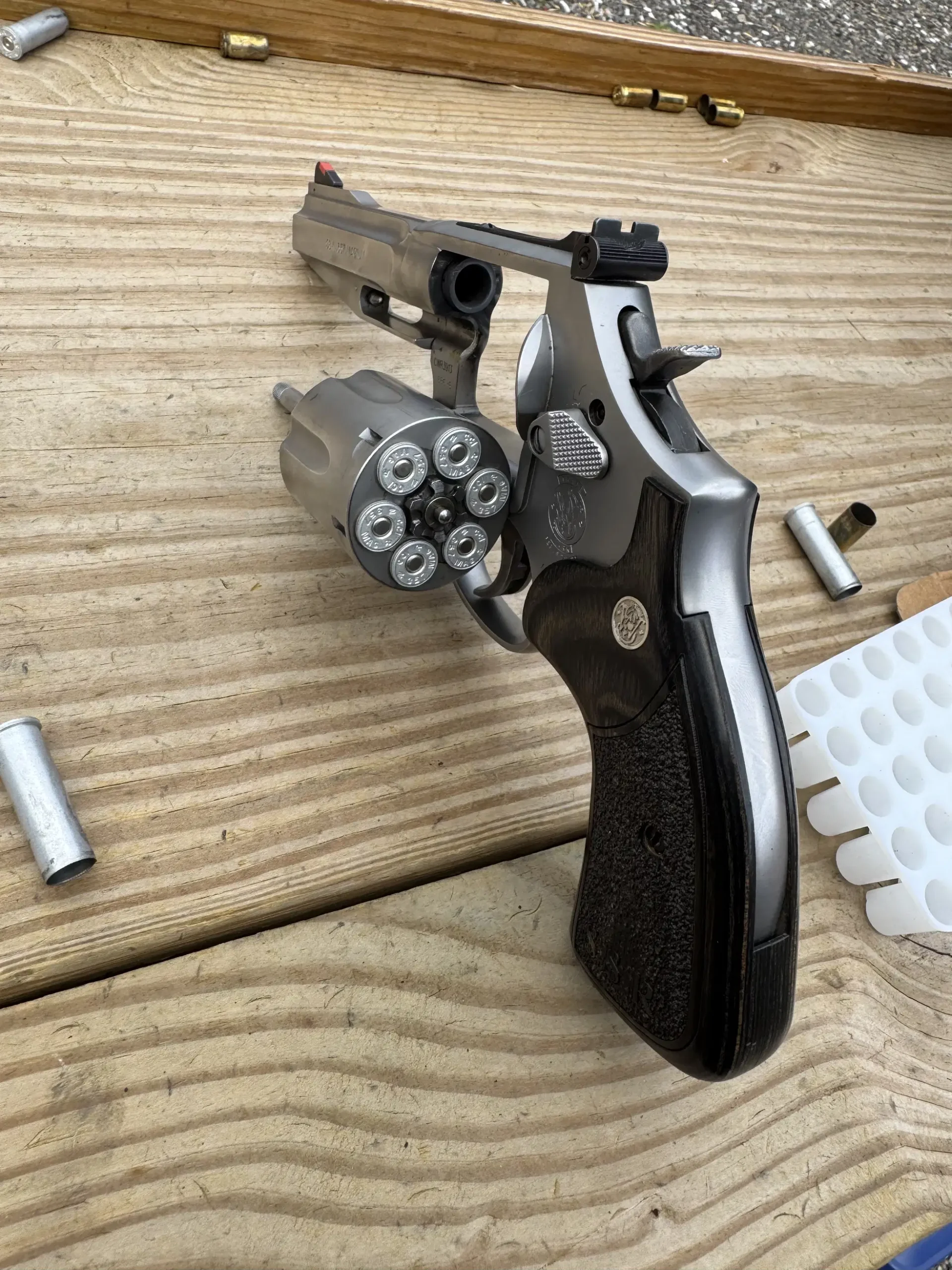Smith & Wesson 686 SSR Pro Series 357 Magnum 4in 6rd - Image 3