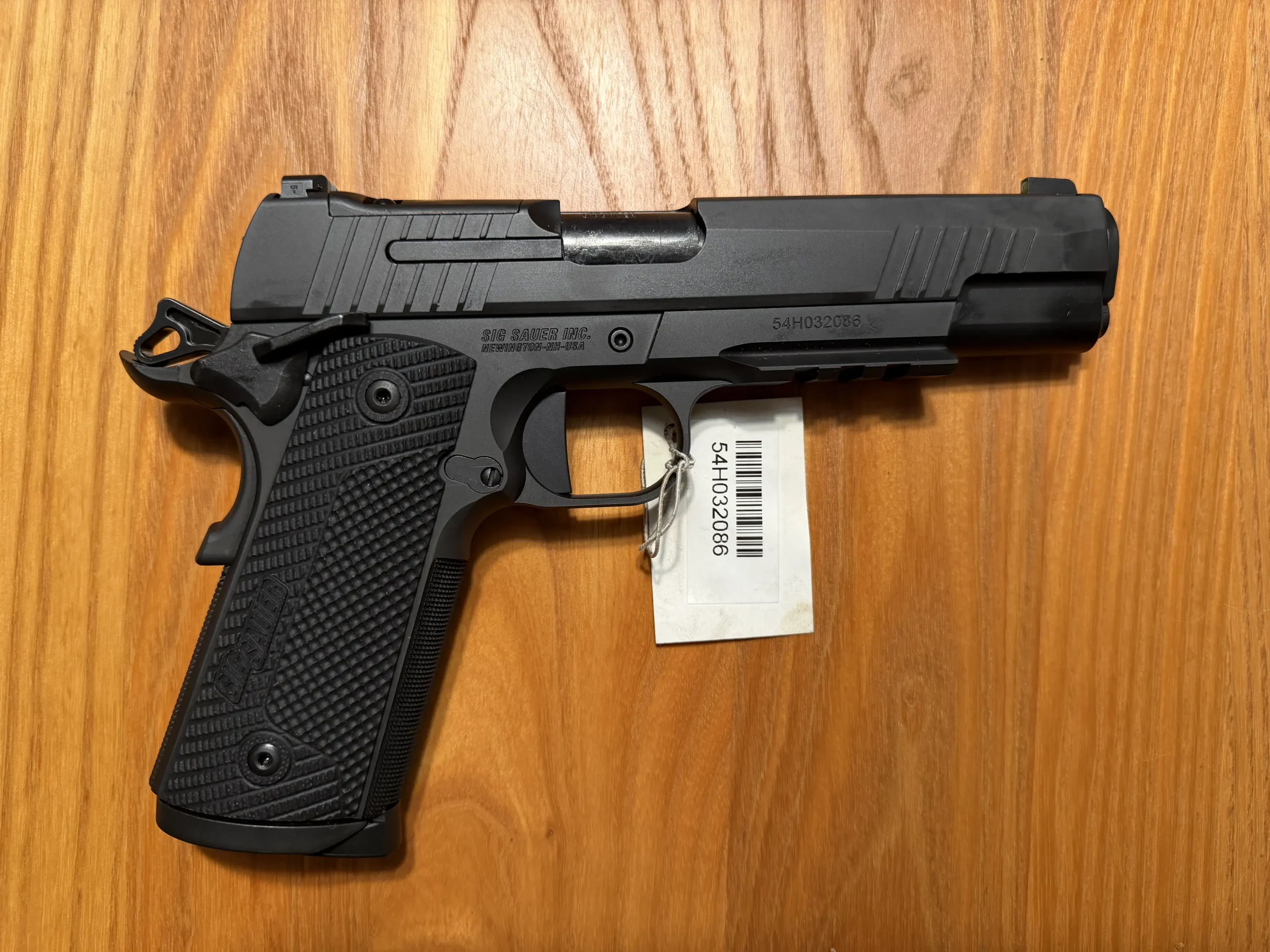 Sig Sauer 1911-X 45ACP (1911XR-45-BXR3) 1